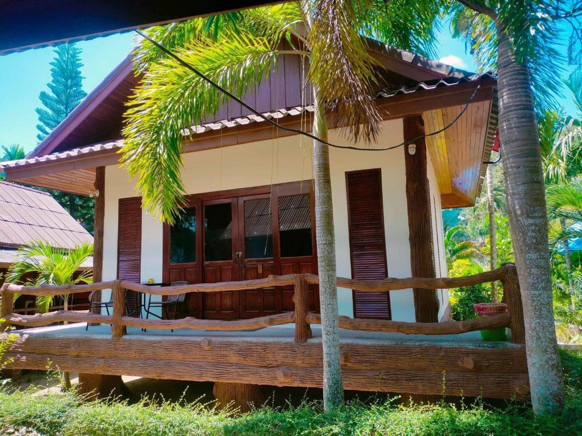 Buddha Raksa Thong Nai Pan Yai Extérieur photo